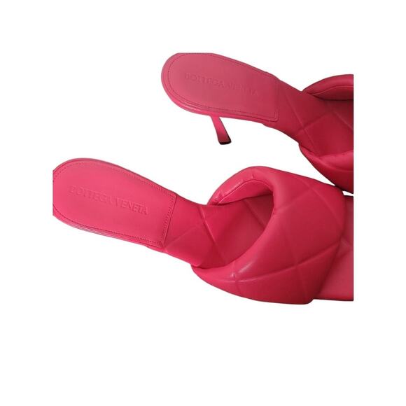 Bottega Veneta Padded Mule in Berry Pink. Size 39 (8.5-9) - Picture 6 of 10